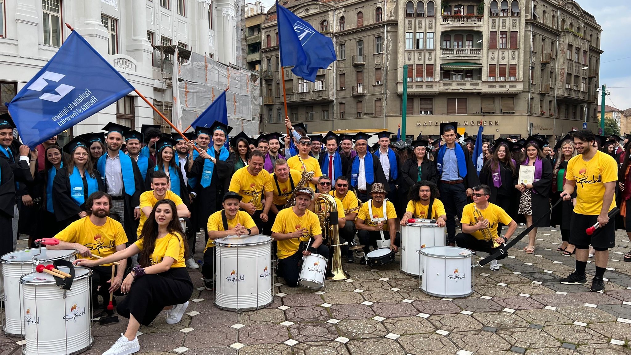 Trupa SUPERCHILL - alături de absolvenții Universitatii Politehnice din Timișoara
